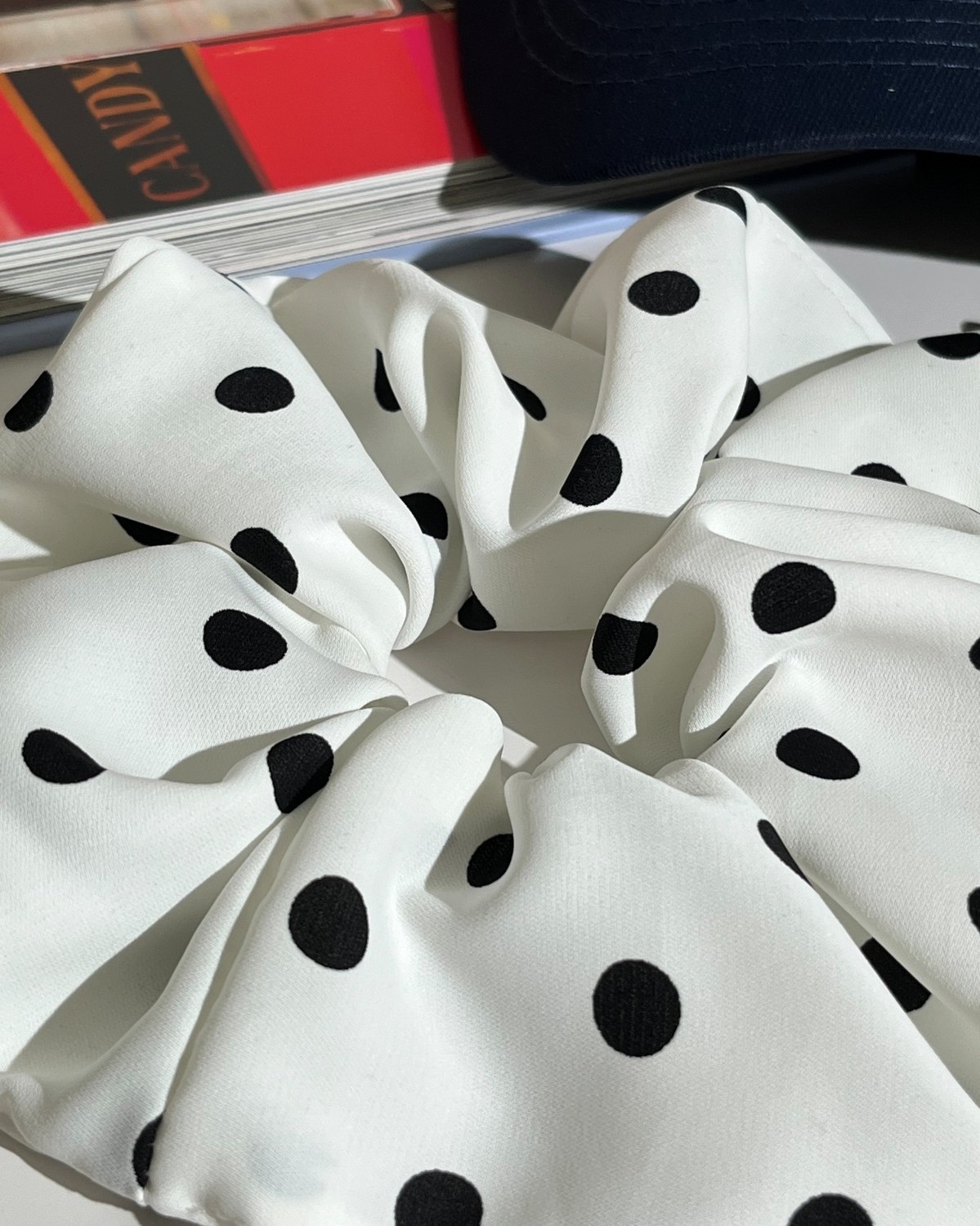 Scrunchie Πουά Λευκό