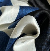 Scrunchie Σατέν Εμπριμέ Μπλε Σκούρο