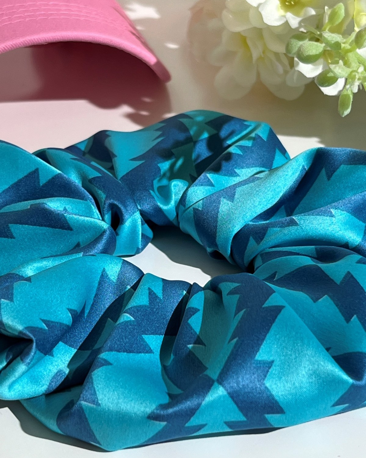 Scrunchie Σατέν Εμπριμέ Γεωμετρικό Γαλάζιο