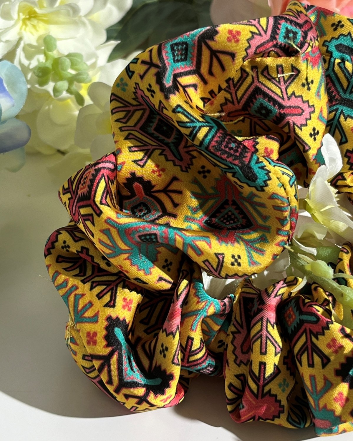 Scrunchie Σατέν Εμπριμέ Κίτρινο
