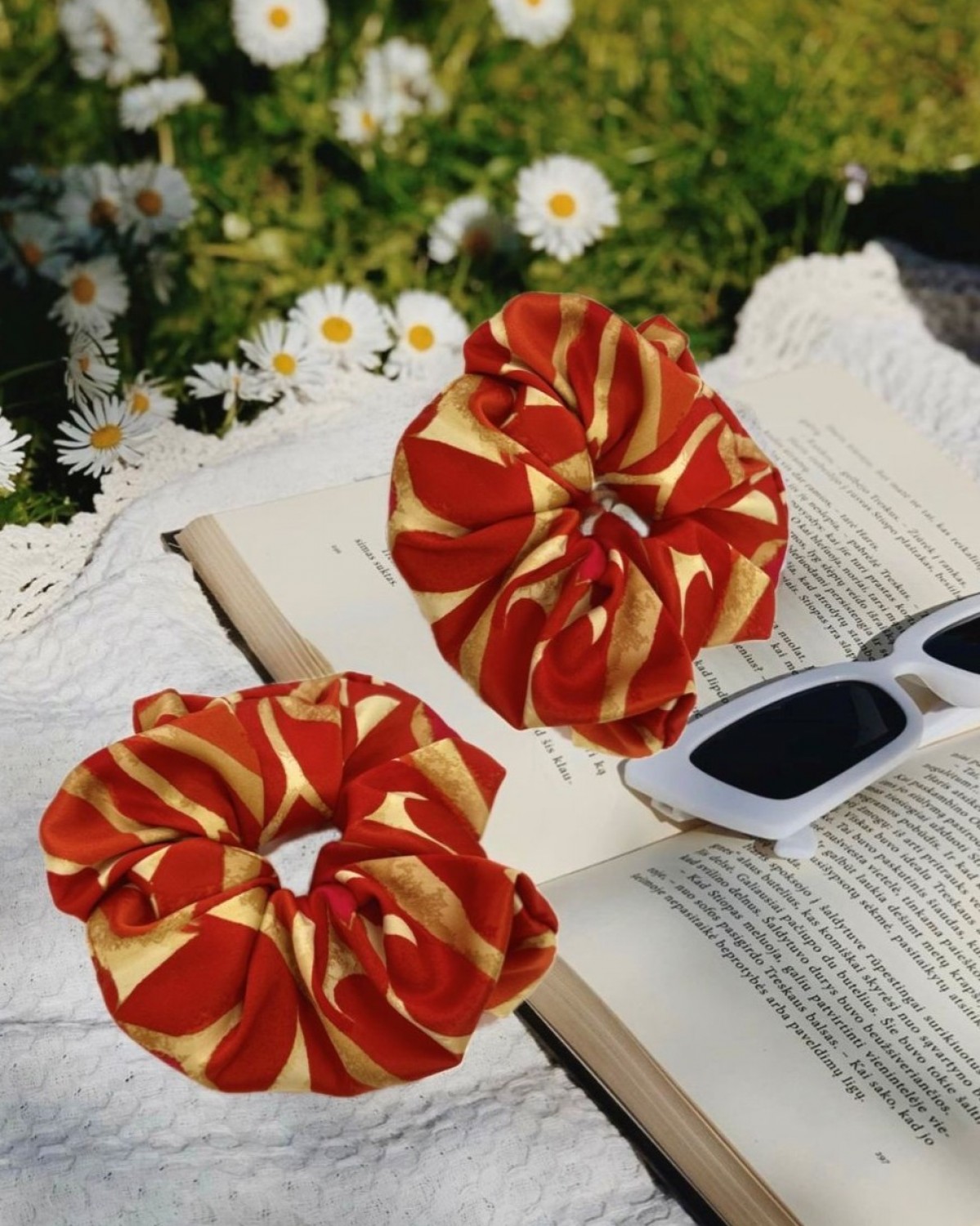 Scrunchie Σατέν Εμπριμέ Πορτοκαλί Σκούρο