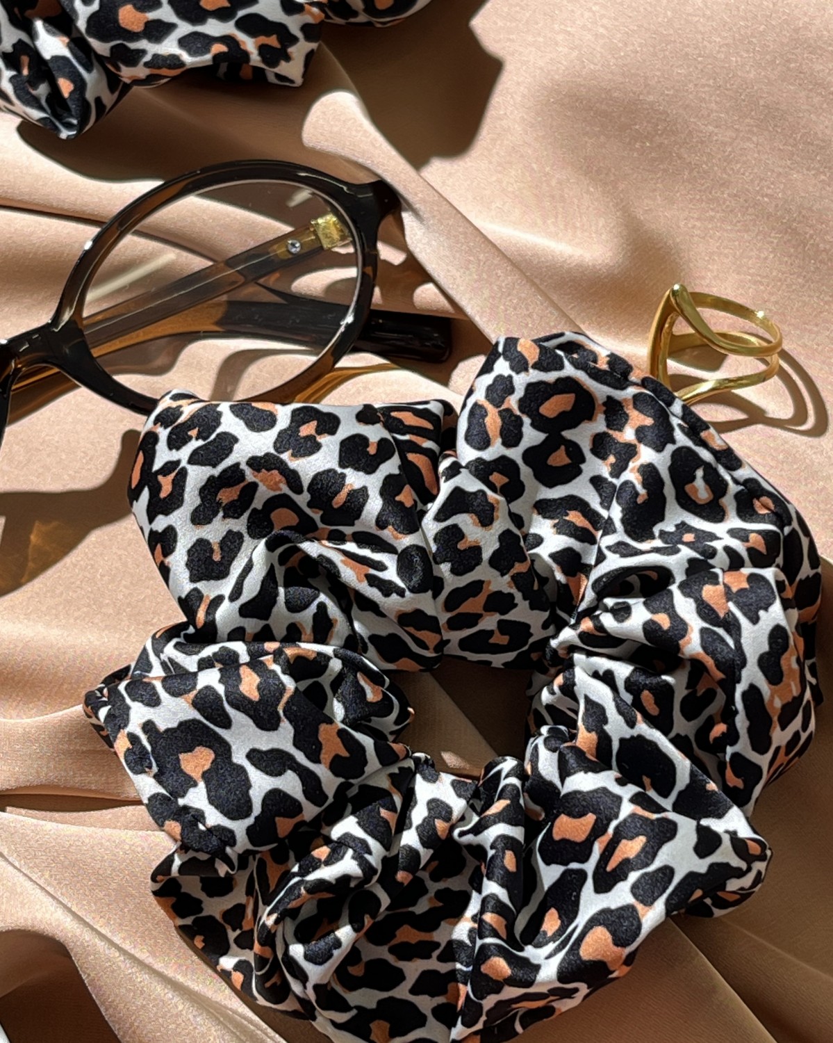 Scrunchie Σατέν Animal Print Ταμπά
