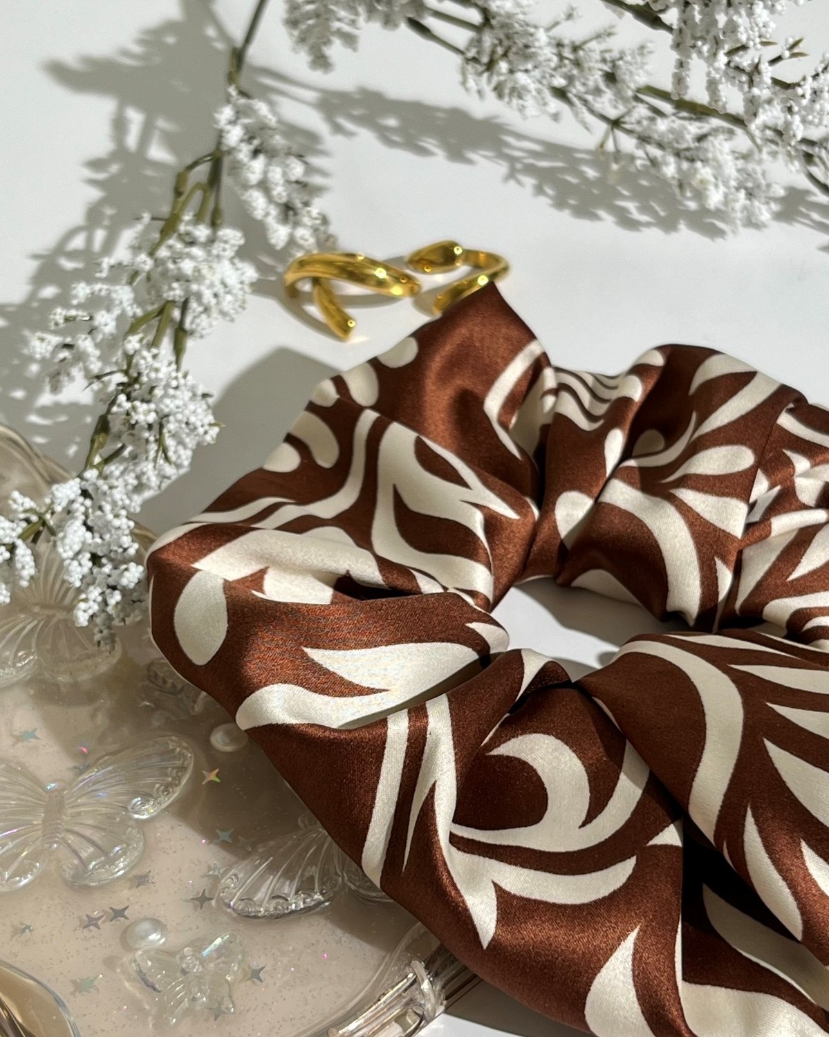 Scrunchie Σατέν Λαχούρια Καφέ