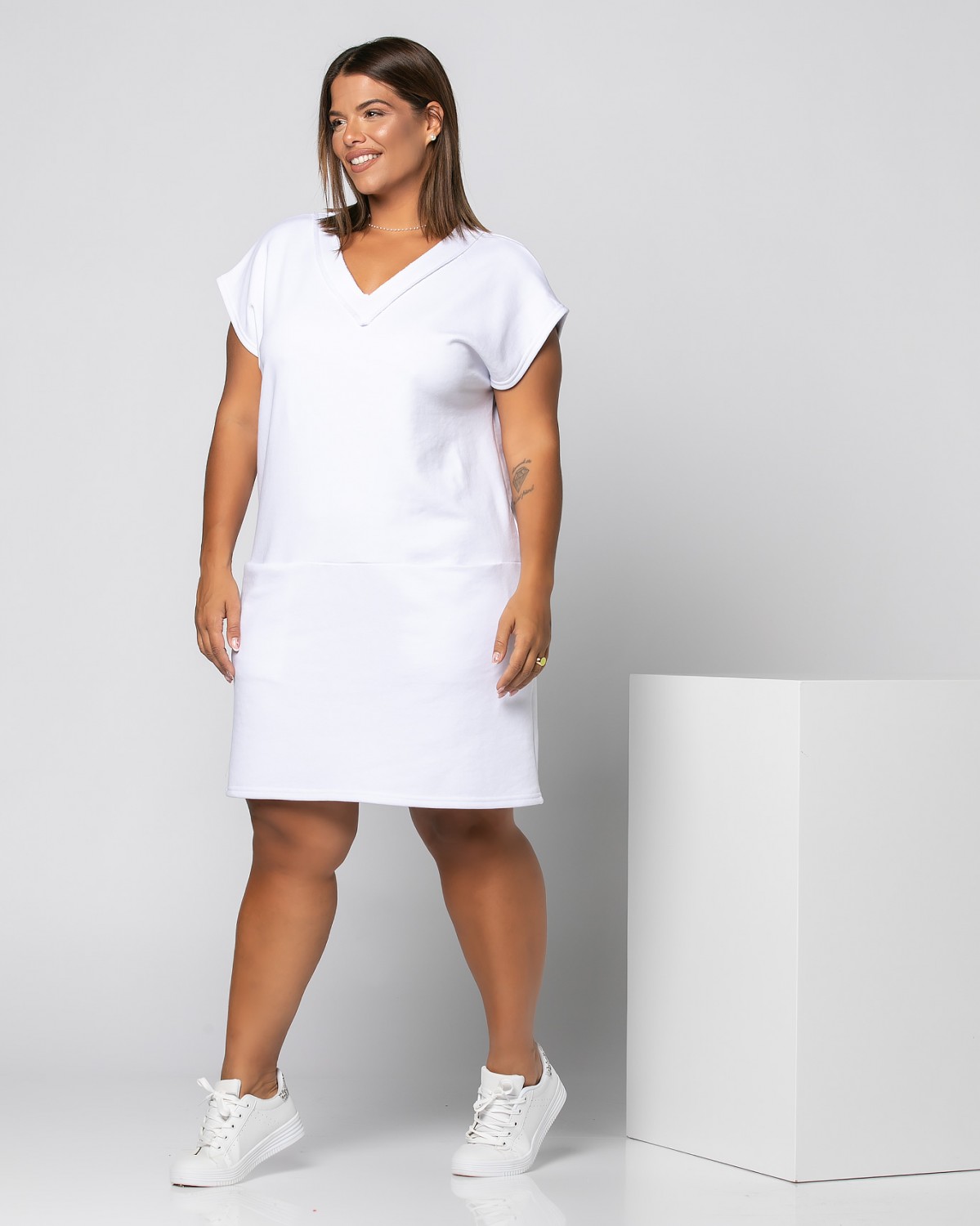 Sukienka typu bluza V, kolor biały
