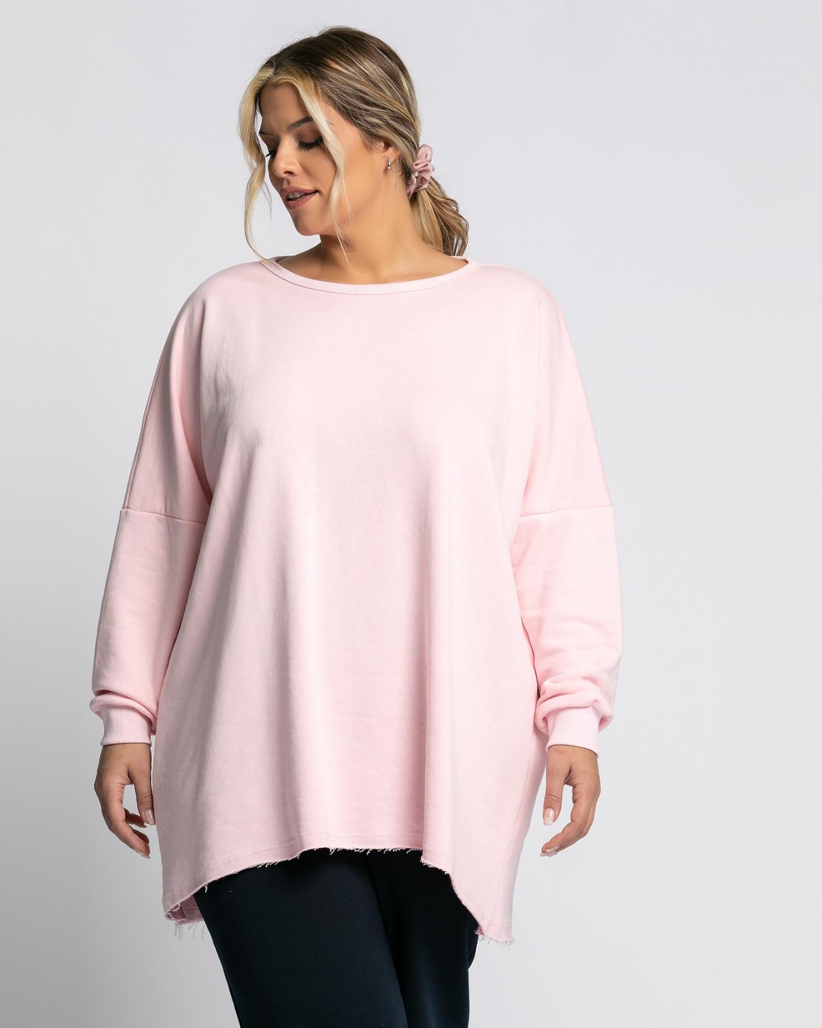 Bluza dresowa z postrzępieniami, kolor baby pink