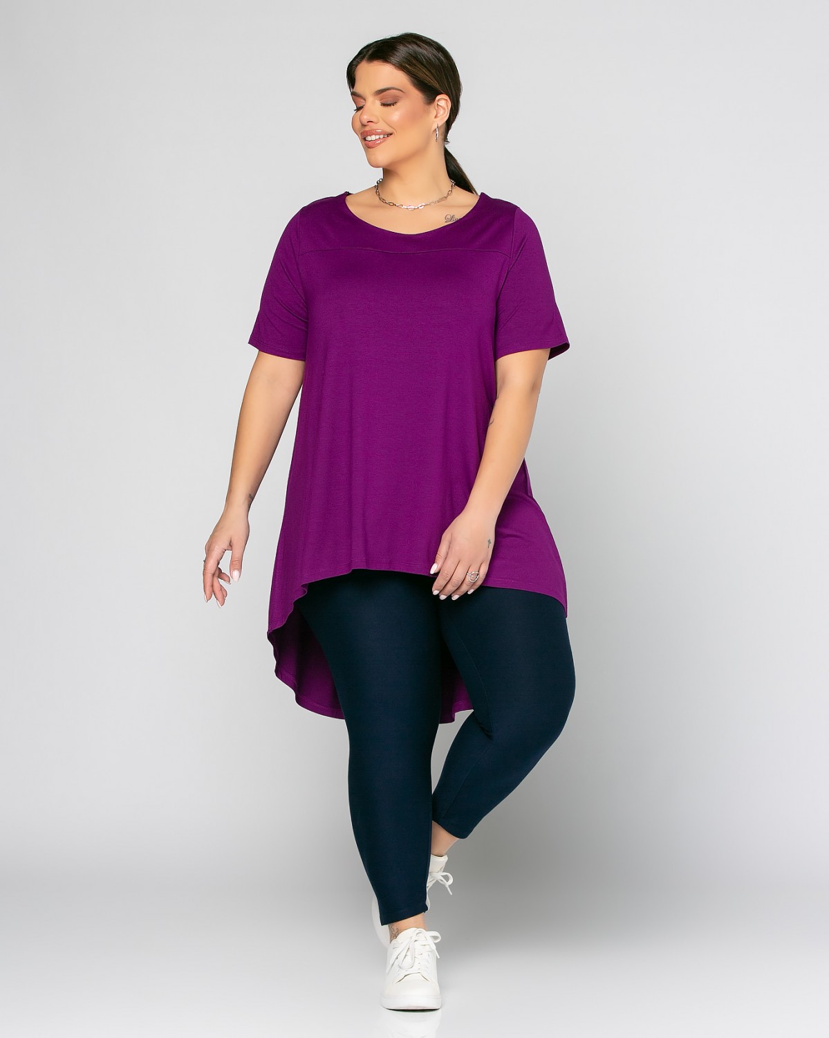 Asymetryczny Τ-Shirt, kolor fioletowy