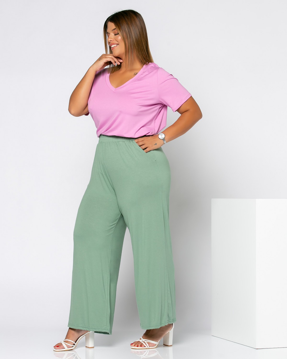 Szerokie spodnie z wiskozy, kolor green olive